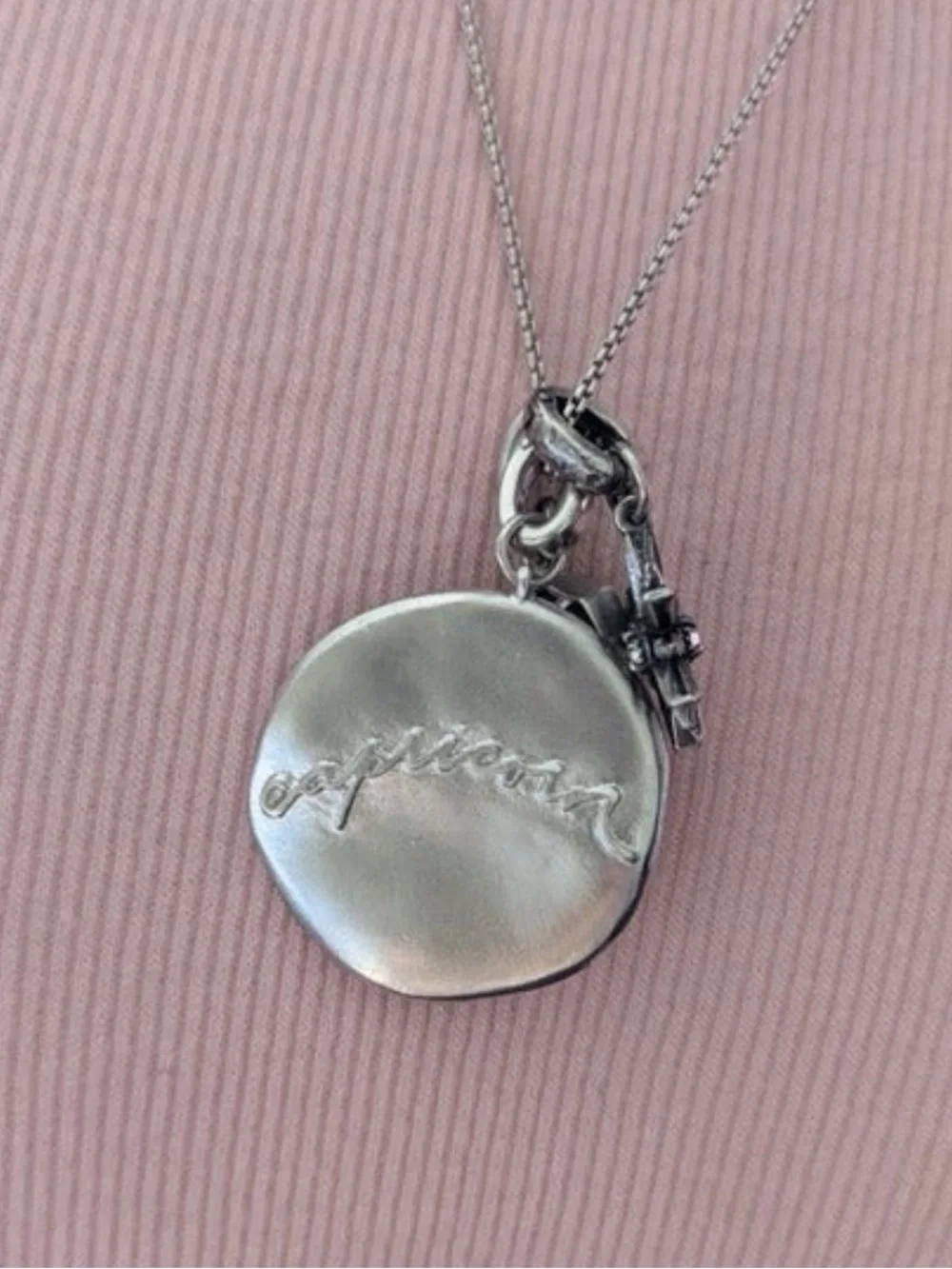 Kendra Scott Capricorn December charm Necklace pendant silver